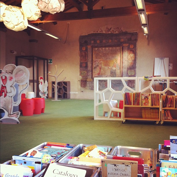 Kids library Florence x